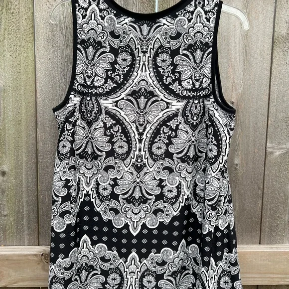 ALYX L sleeveless black & white polyester and spandex blouse top - Picture 2 of 11